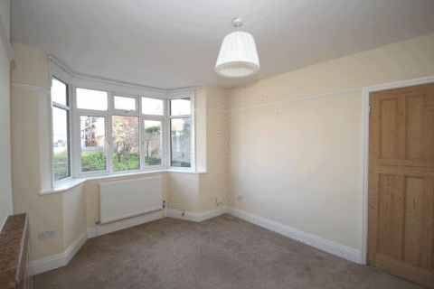 3 bedroom semi-detached house to rent, Coward Road, Gosport, Hampshire PO12 2LP
