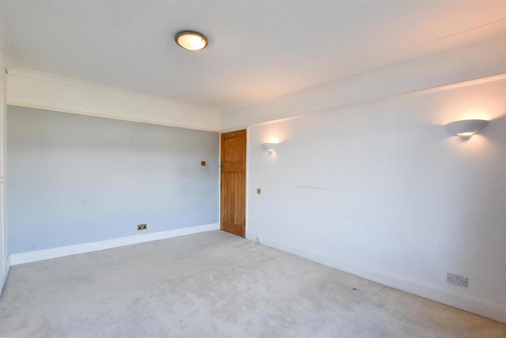 Bedroom 2..jpg