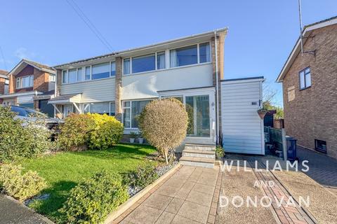 3 bedroom semi-detached house for sale, Elizabeth Close, Hockley