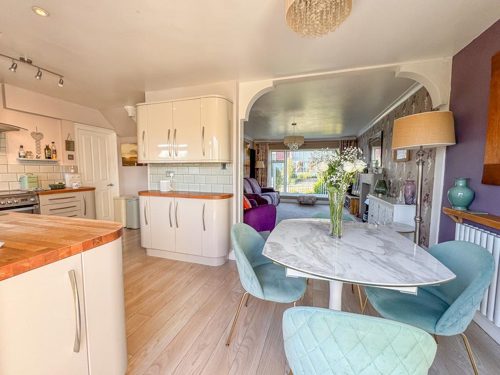Breakfast kitchen