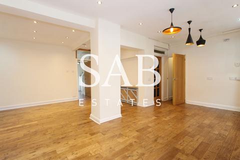 undefined, Westbury Avenue, Southall, UB1