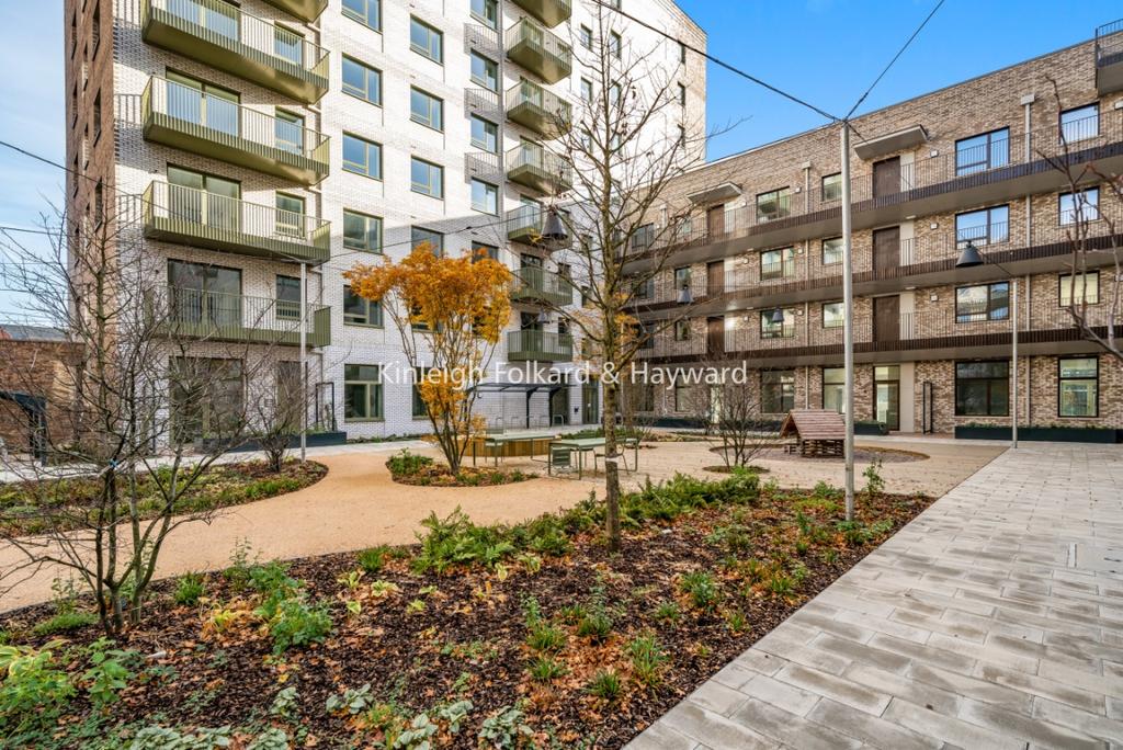 B0adaad5-2096-4909-9