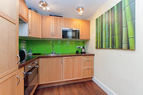 1 bedroom flat to rent, Sinclair Road, London, W14
