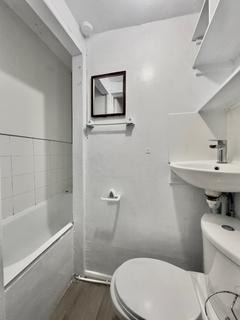 undefined, Ashbourne Road, CR4