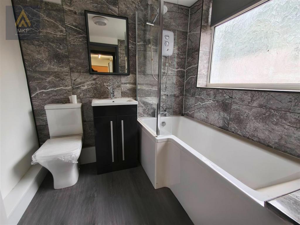 1kt-Jwg VRk Sfh Yw D9m4 Gf A.jpg