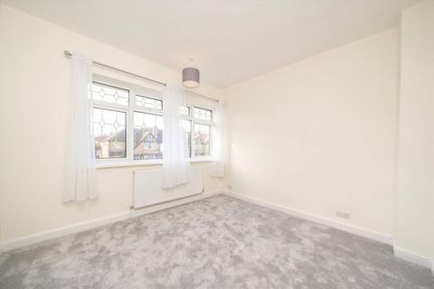 3 bedroom semi-detached house to rent, Greenford Avenue, London W7