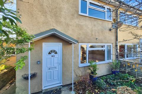 2 bedroom semi-detached house to rent, Waltwood Road, Llanmartin, Newport