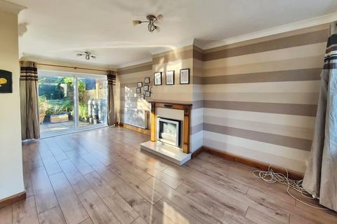 2 bedroom semi-detached house to rent, Waltwood Road, Llanmartin, Newport