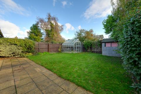 2 bedroom semi-detached bungalow for sale, Park Lane, Ipswich IP10