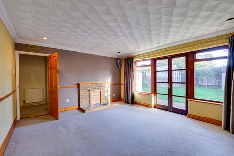 2 bedroom semi-detached bungalow for sale, Park Lane, Ipswich IP10