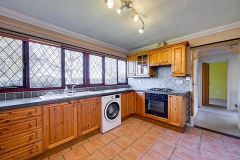 2 bedroom semi-detached bungalow for sale, Park Lane, Ipswich IP10