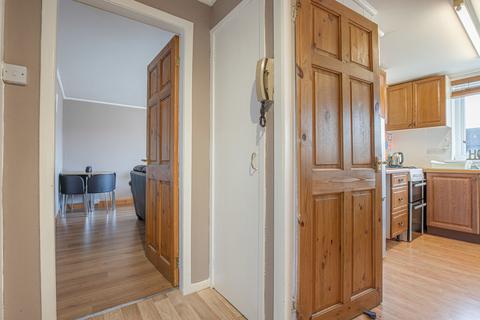 2 bedroom apartment to rent, Gardner Drive, Aberdeen
