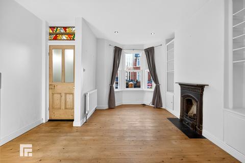3 bedroom terraced house for sale, Bloom Street, Pontcanna