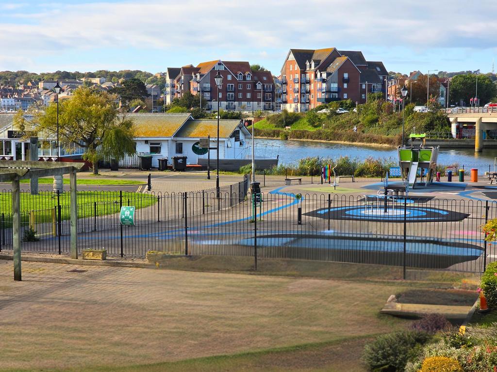 1d6a96b5-4b24-4559-9ec0-00aaf799fece