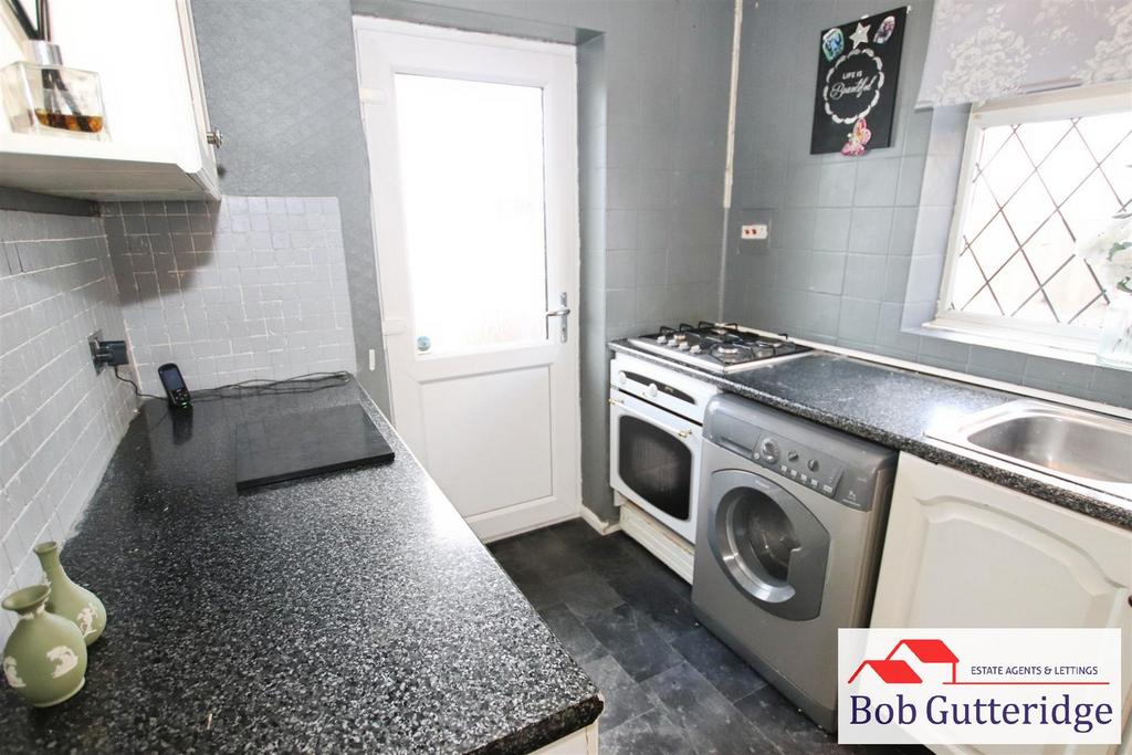 Fitted kitchen