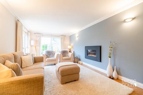 4 bedroom detached house for sale, Caistor Close, Mile Oak