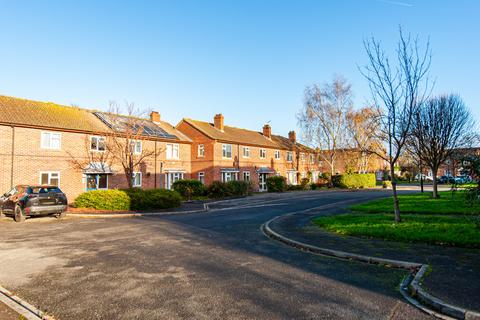 Apartment - Morritt Close, York YO31