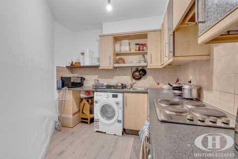 undefined, Hanworth Road, Hounslow