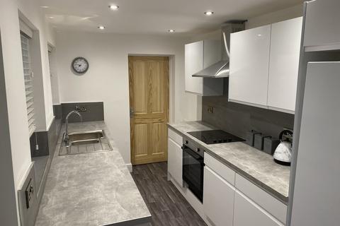 4 bedroom terraced house to rent, Thorpe Road, Melton Mowbray