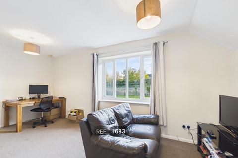undefined, Nicholsons Grove, Colchester, CO1 2XS