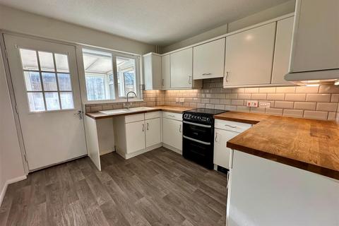 3 bedroom semi-detached bungalow to rent, Light Close, Corsham