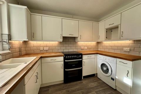 3 bedroom semi-detached bungalow to rent, Light Close, Corsham