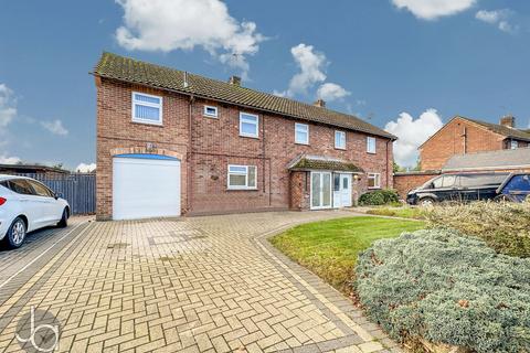 4 bedroom semi-detached house for sale, Hazell Avenue, Colchester