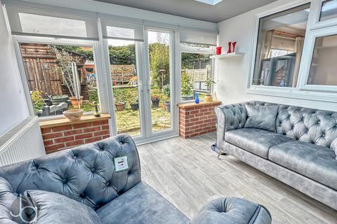 4 bedroom semi-detached house for sale, Hazell Avenue, Colchester
