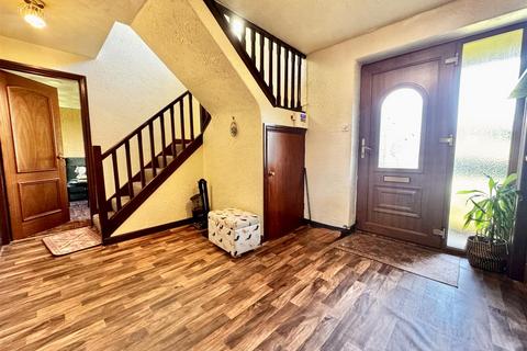 4 bedroom detached house for sale, Northfield Gardens, Wheatley, Halifax
