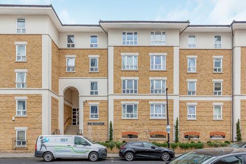 2 bedroom flat to rent, Stewart Street, London E14