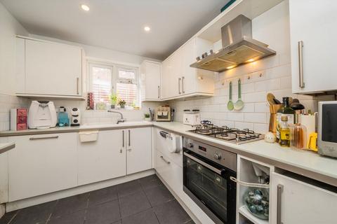 undefined, Petersfield Road, London W3