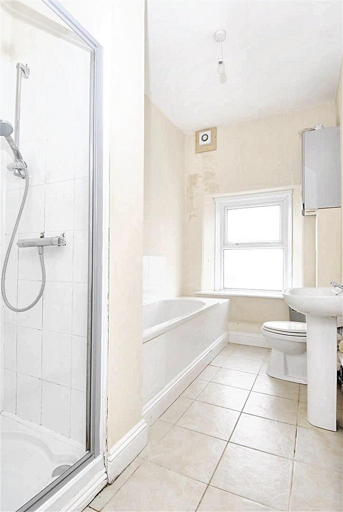 Bathroom (3).jpeg