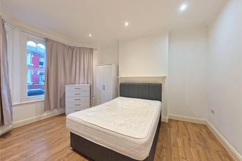 3 bedroom apartment to rent, Mora Road, London, NW2