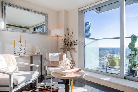 Studio for sale, Pan Peninsula Square London E14