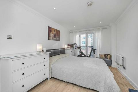 2 bedroom flat to rent, Cotton Row, Wandsworth Town, London, SW11