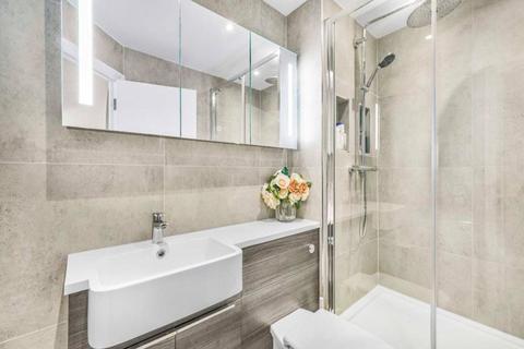 2 bedroom flat to rent, Cotton Row, Wandsworth Town, London, SW11