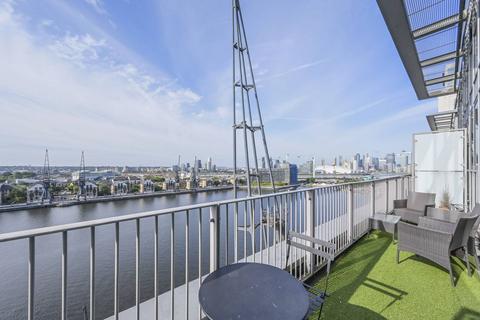 3 bedroom flat for sale, Capital East Apartments, Royal Docks, London, E16