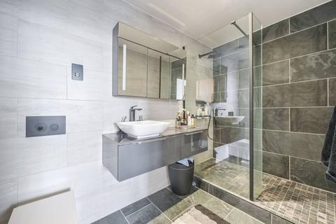 3 bedroom flat for sale, Capital East Apartments, Royal Docks, London, E16