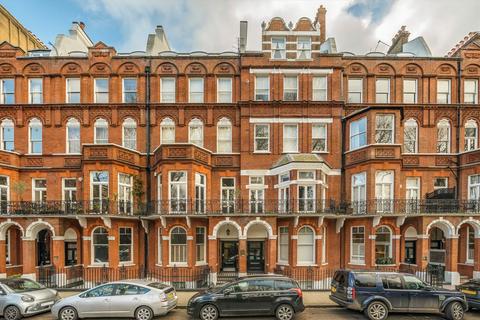 Barkston Gardens, London SW5