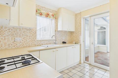 2 bedroom detached bungalow for sale, Pinfold Close, Bridlington