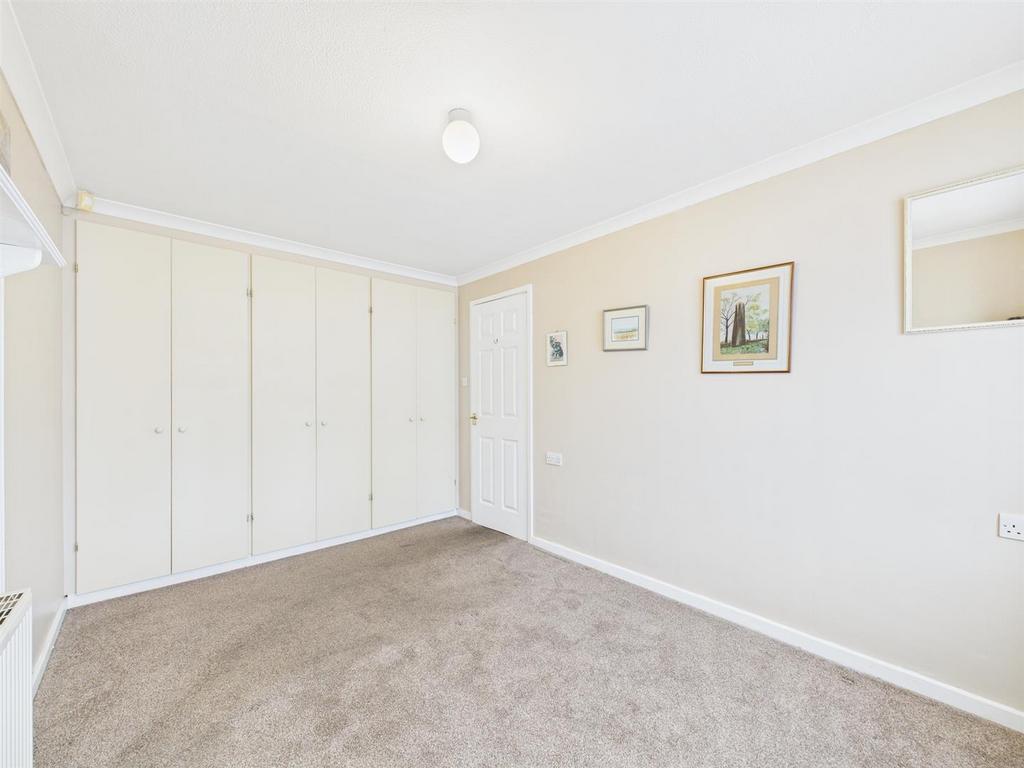 Bedroom:
