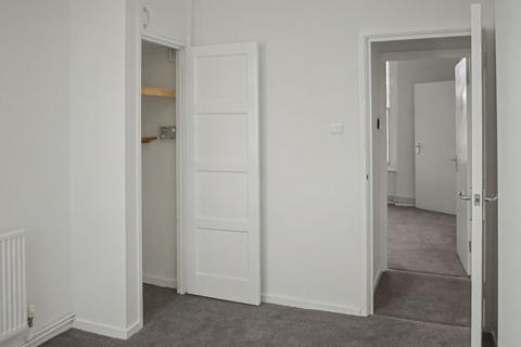 1 bedroom flat for sale, Flat D, 9 Tadema Road, Chelsea, London, SW10 0NU