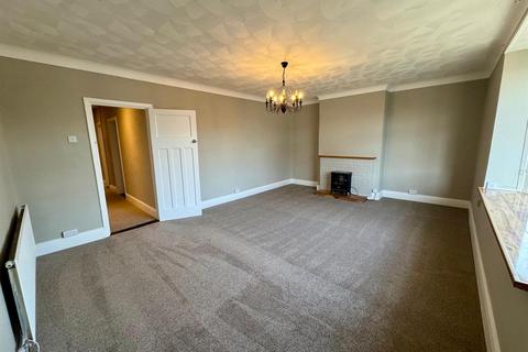 2 bedroom flat to rent, Copnor Road, Portsmouth