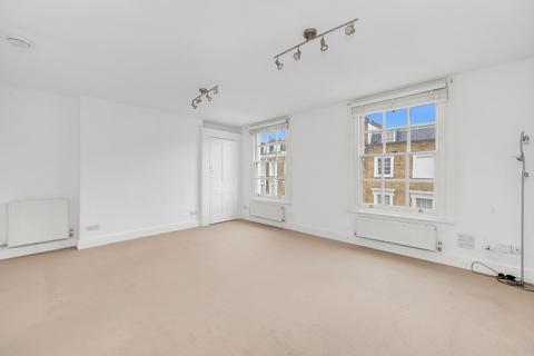 Studio to rent, Delancey Street, London