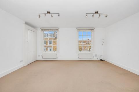 Studio to rent, Delancey Street, London