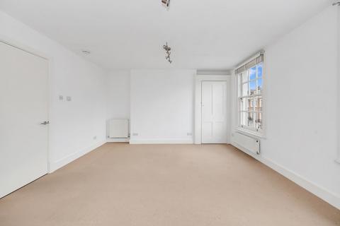 Studio to rent, Delancey Street, London