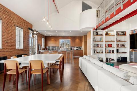3 bedroom flat to rent, Old Library Apartments, 125 Battersea High Street, London