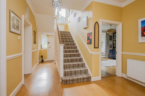 6 bedroom detached house for sale, Redhill RH1