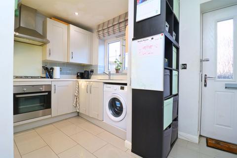3 bedroom semi-detached house for sale, Rosedene Close, Rushall