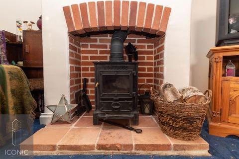 3 bedroom semi-detached house for sale, Lime Tree Avenue, Old Costessey, Norwich